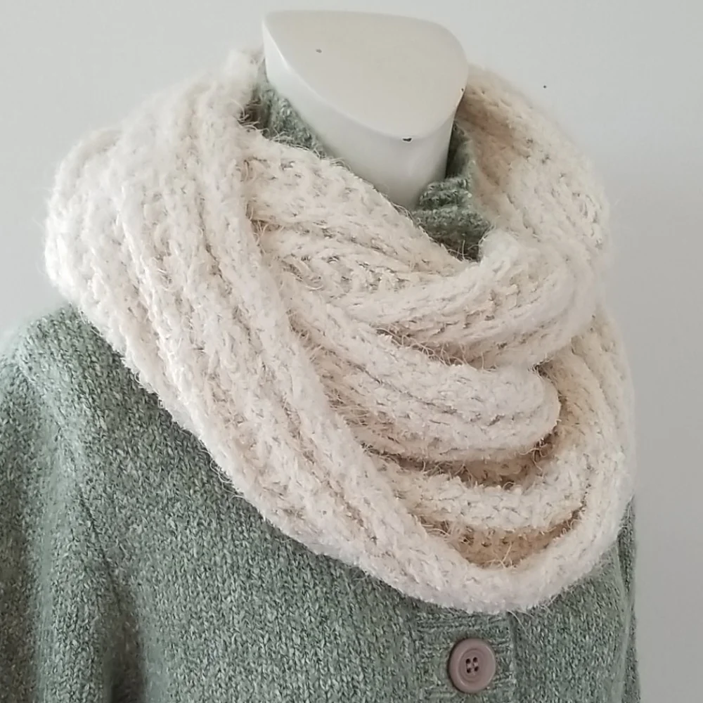 Charlotte Daniel Ecru Infinity Chunky Fuzzy Scarf